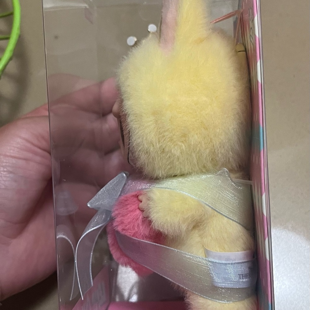 Let's Checkmate Labubu - Yellow and Pink - Picture 3 of 4